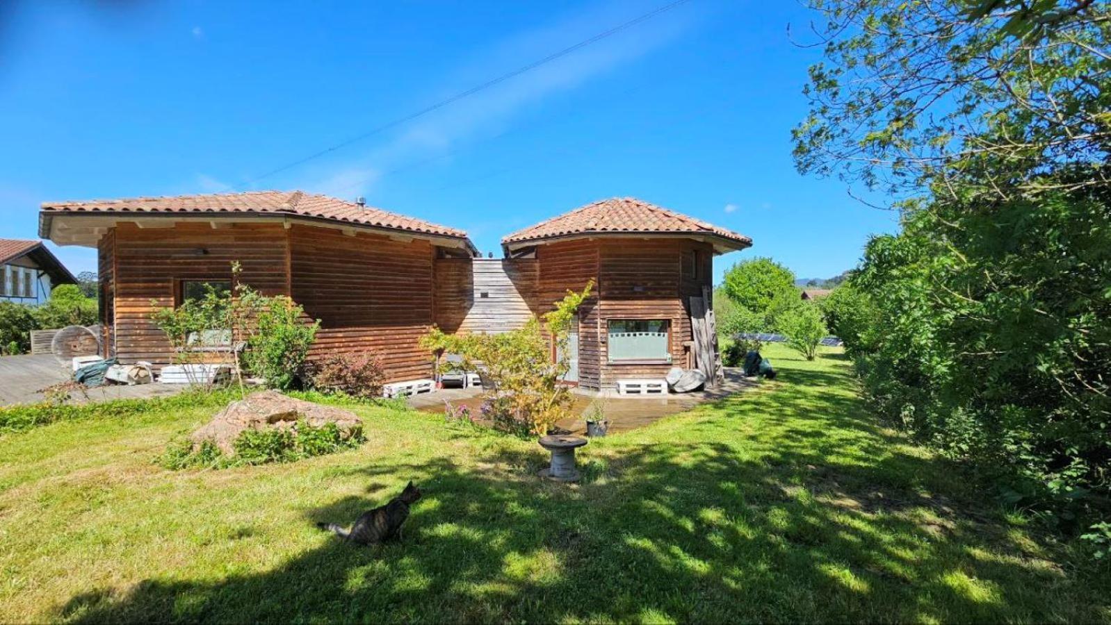 Artizar Gunea yurta con jardín Mungia Exterior foto
